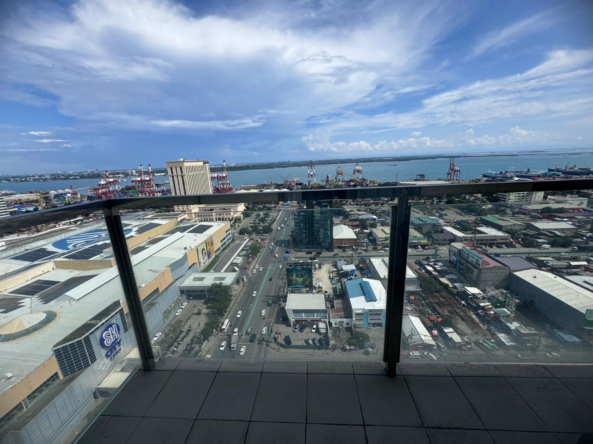Luxanos Condo Place- Sunvida Tower Cebu Eksteriør billede